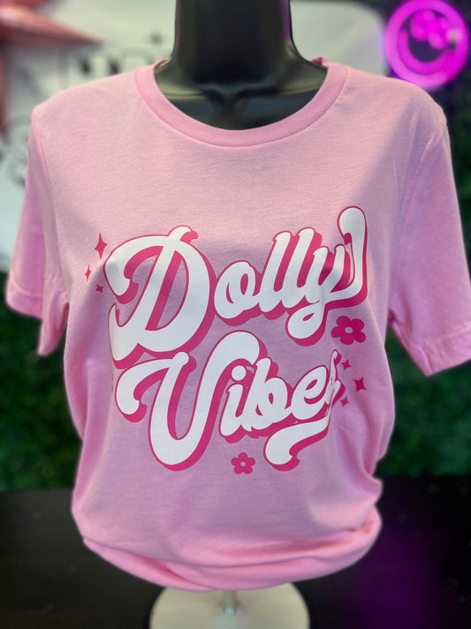 Dolly Vibes BC Tee